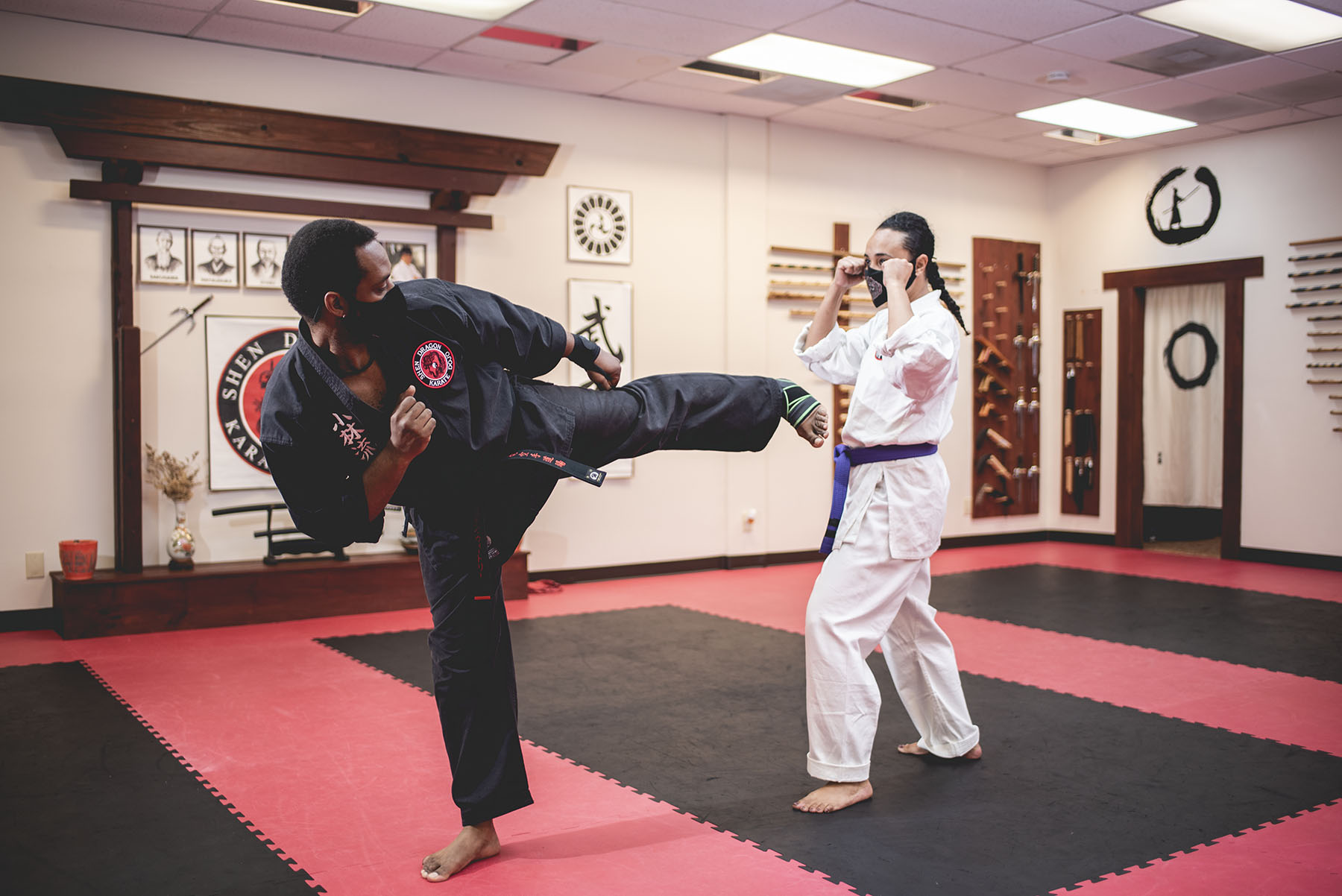 //www.shendragonvi.com/wp-content/uploads/2018/02/st-thomas-karate-dojo-19.jpg